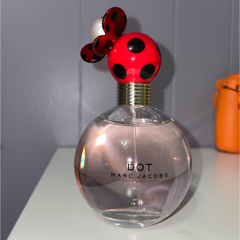 ‘Dot’ Eau de Parfum by MARC JACOBS 100ml